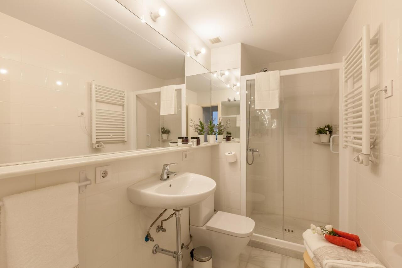 Apartamento Deluxe Calle Imagen Sevilla Bagian luar foto